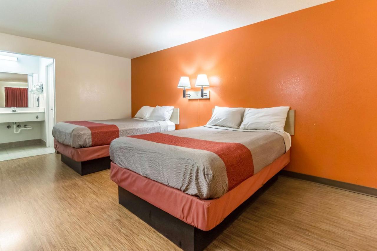 Motel 6-Raleigh, Nc - Cary Bagian luar foto